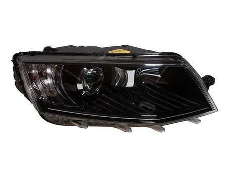 Skoda Octavia Hatchback 2013-2017 Headlamp Xenon D3S With Adaptive Lighting With LED Daytime Running Lamp Driver Side R